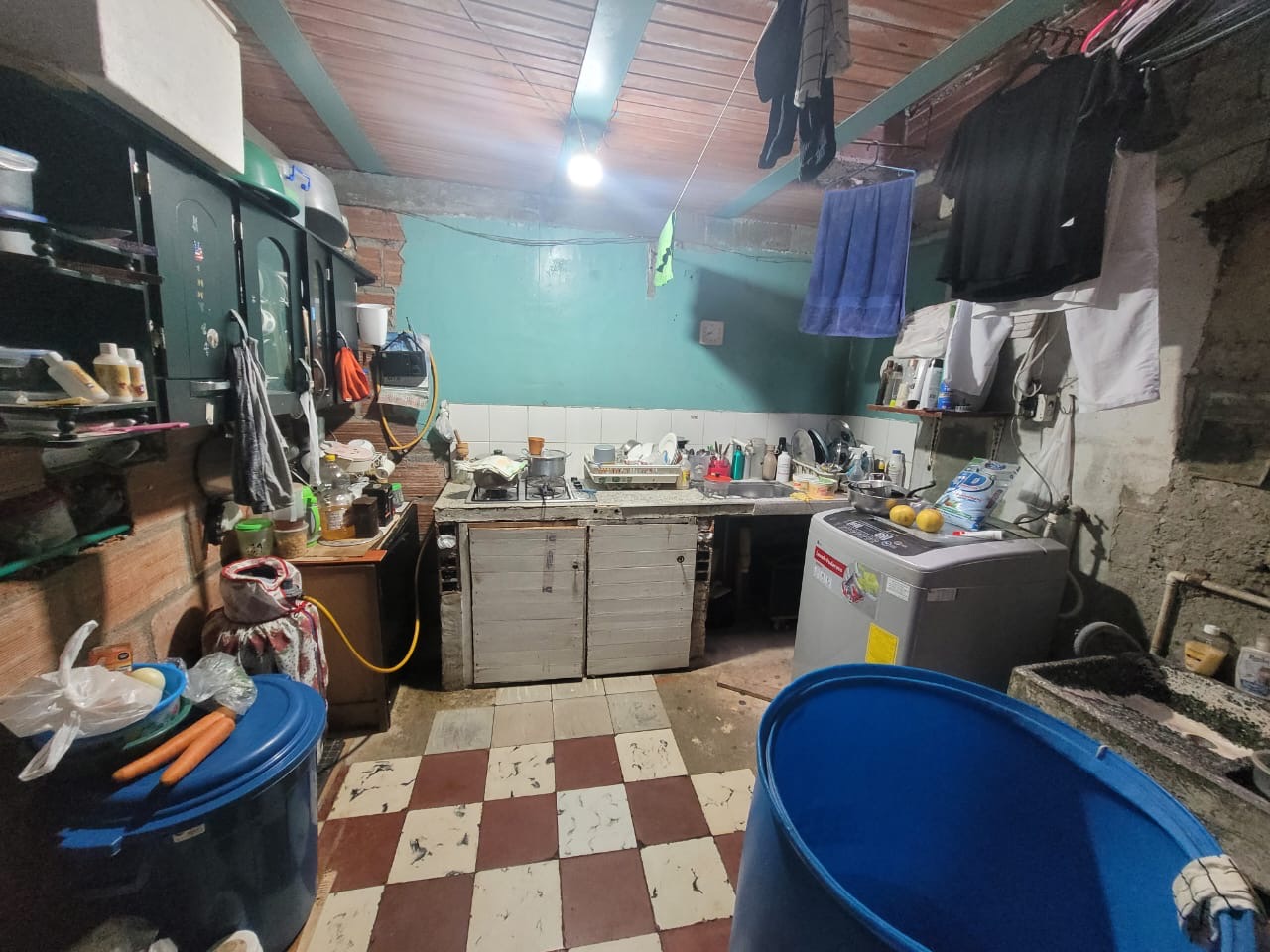 Imagen cocina vieja 3 mejoramiento de vivienda