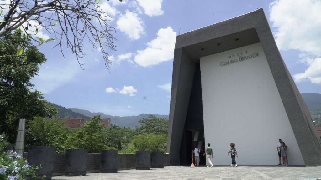 Imagen de la entrada del Museo Casa de la Memoria