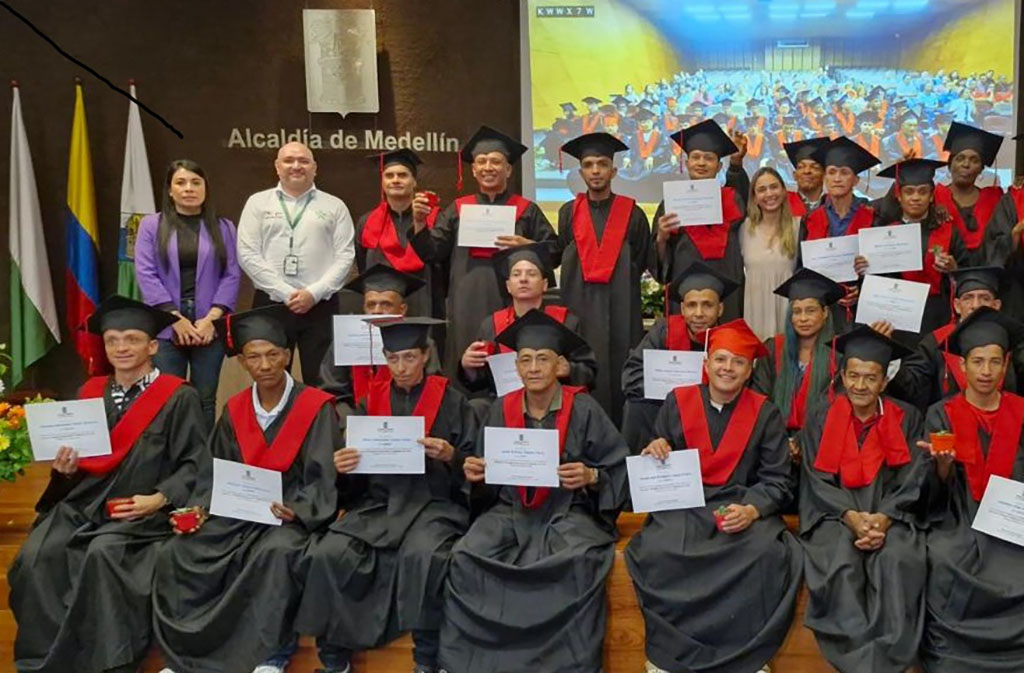 Imagen de la graduación de Jonathan
