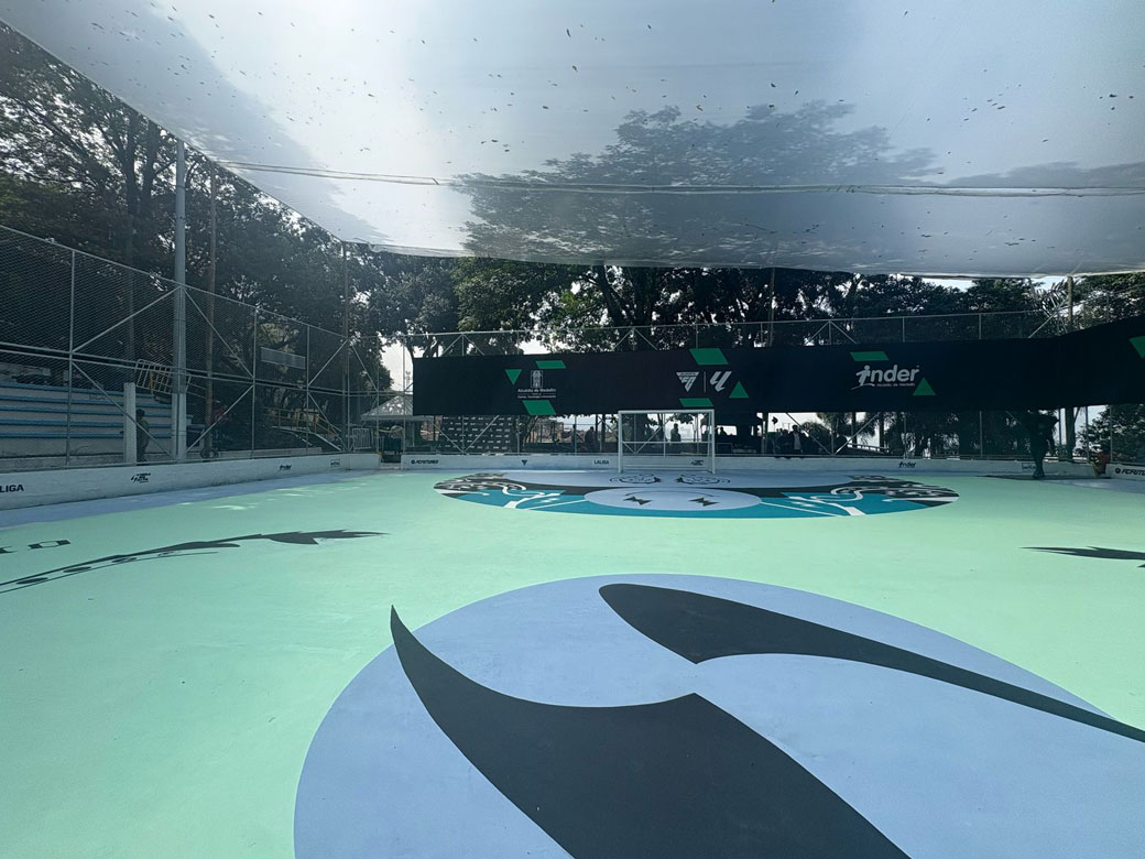 Así luce ahora la renovada cancha polideportiva Santa Inés, en Manrique