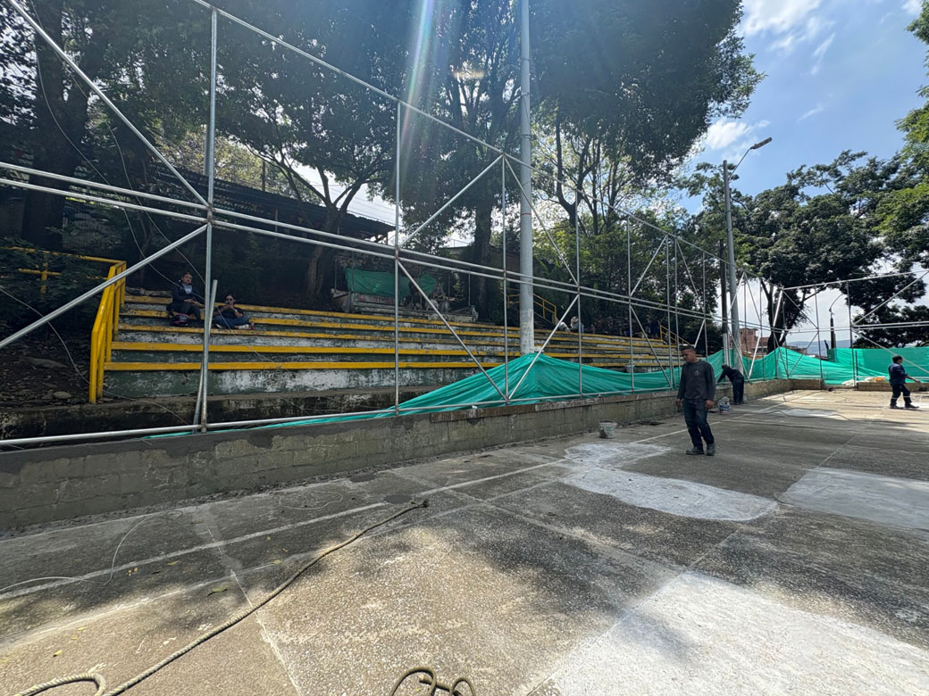 Así se veía la cancha polideportiva Santa Inés, en Manrique.