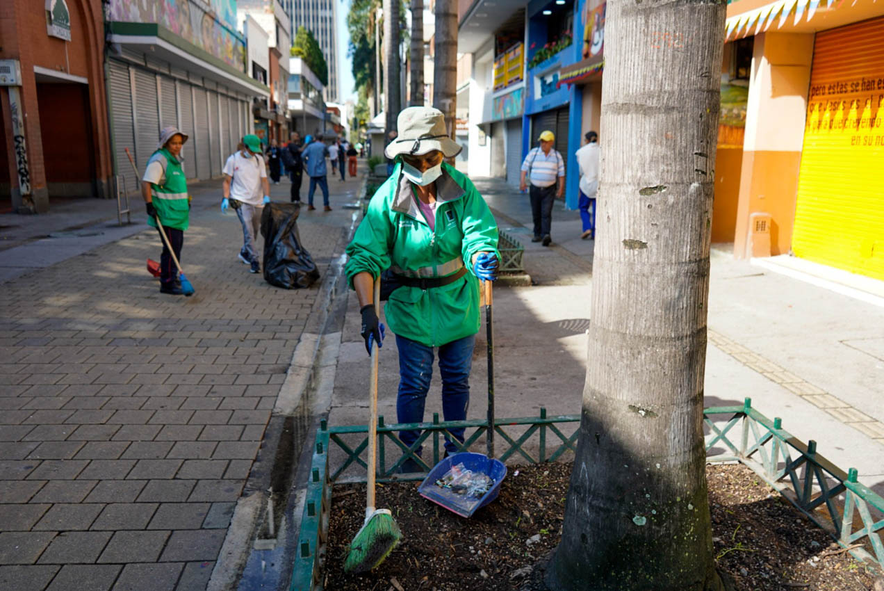 El pasaje Junín y el Parque Bolívar de Medellín quedaron como una tacita de plata