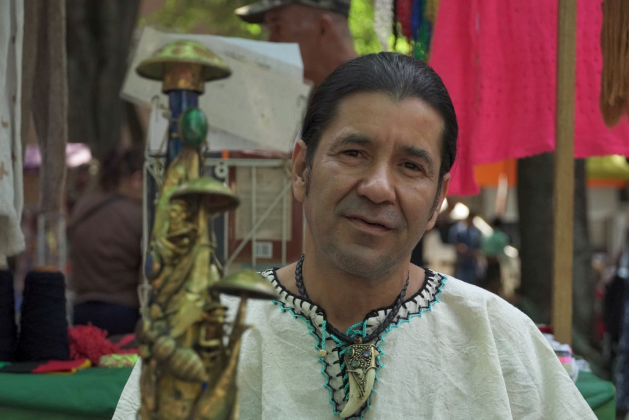 Medellín reconoce la riqueza cultural de las artesanas y artesanos en su día conmemorativo