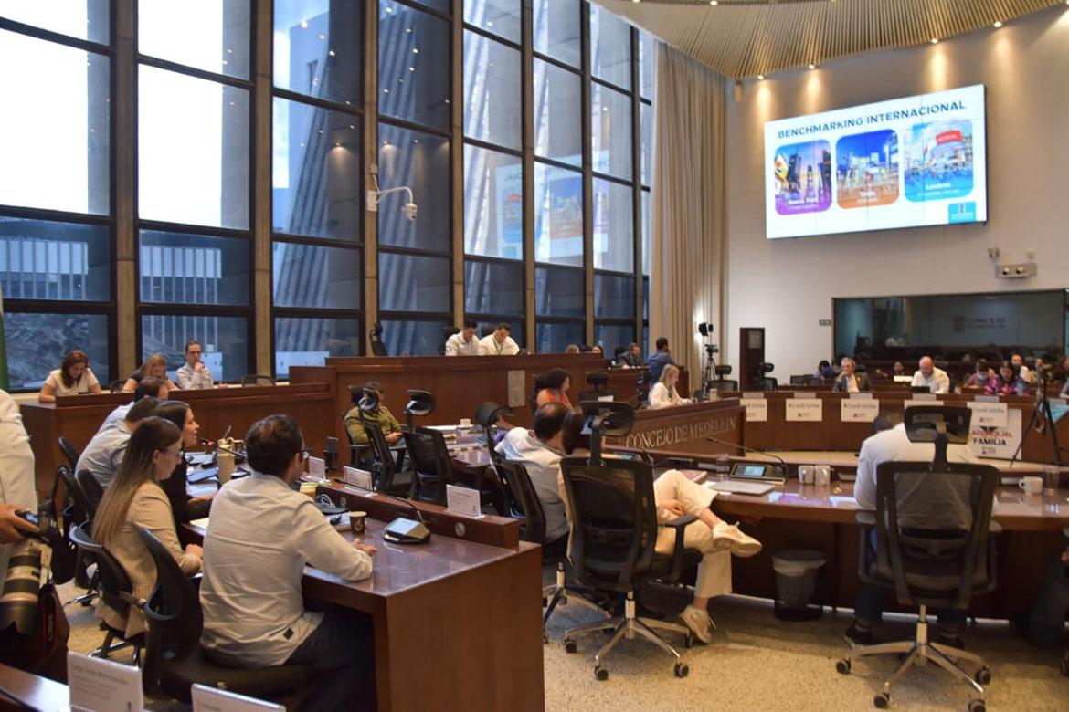 Concejo de Medellín aprobó modificación del acuerdo de publicidad exterior visual