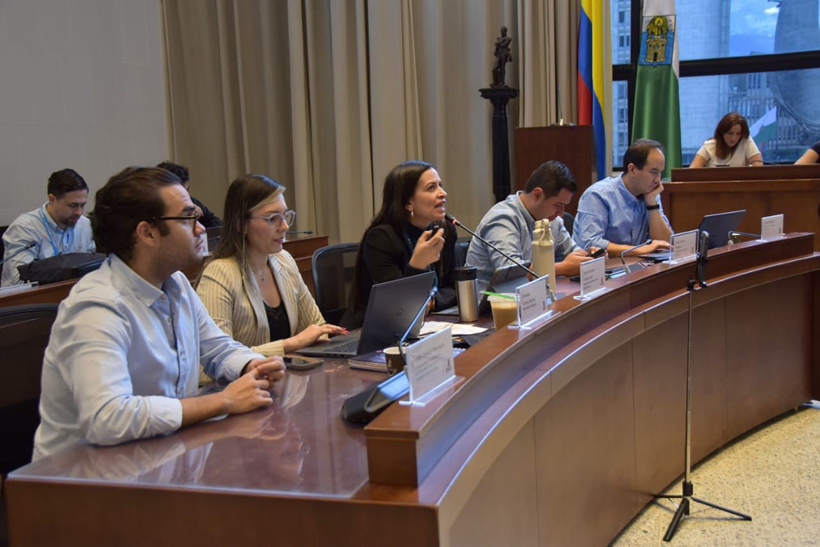 Concejo de Medellín aprobó modificación del acuerdo de publicidad exterior visual Concejo de Medellín aprobó modificación del acuerdo de publicidad exterior visual