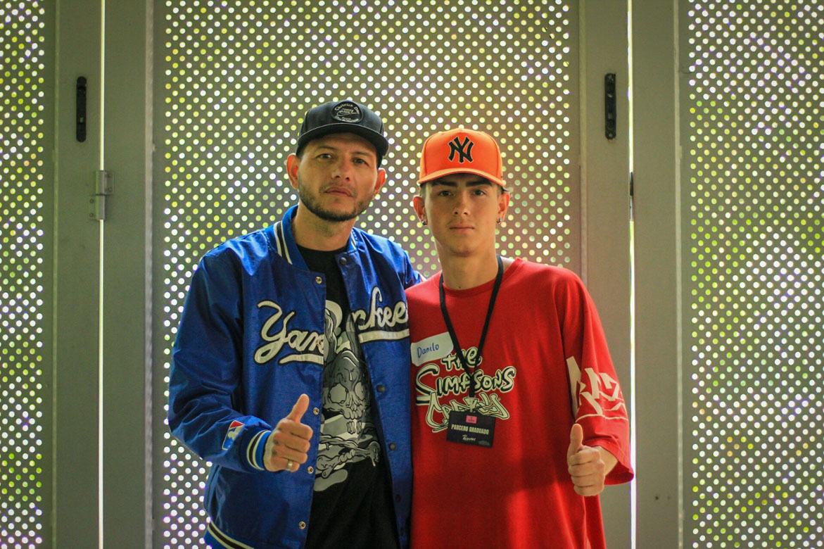 El programa Parceros impulsa el acceso a becas y el bienestar emocional de los jóvenes de Medellín El programa Parceros impulsa el acceso a becas y el bienestar emocional de los jóvenes de Medellín