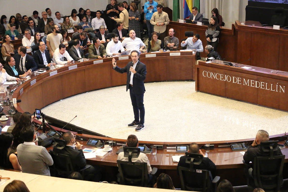 “Medellín, cada día mejor”: alcalde Federico Gutiérrez Zuluaga en la rendición de cuentas ante el Concejo