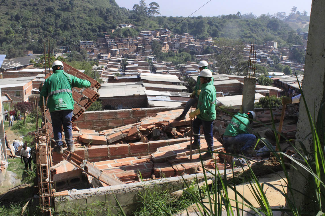 Distrito no baja la guardia: en Altavista se removieron cinco construcciones ilegales