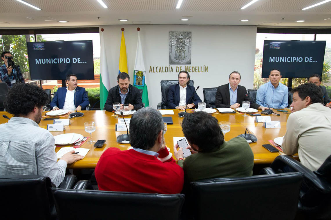 La inseguridad y la crisis de la salud en el país fueron temas expuestos en la junta de Asocapitales en Medellín