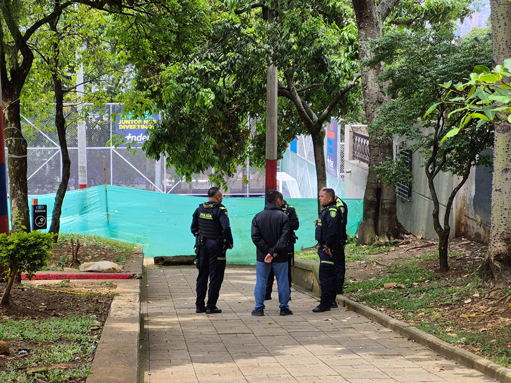 Imagen de la Policia en la cancha El Calvario