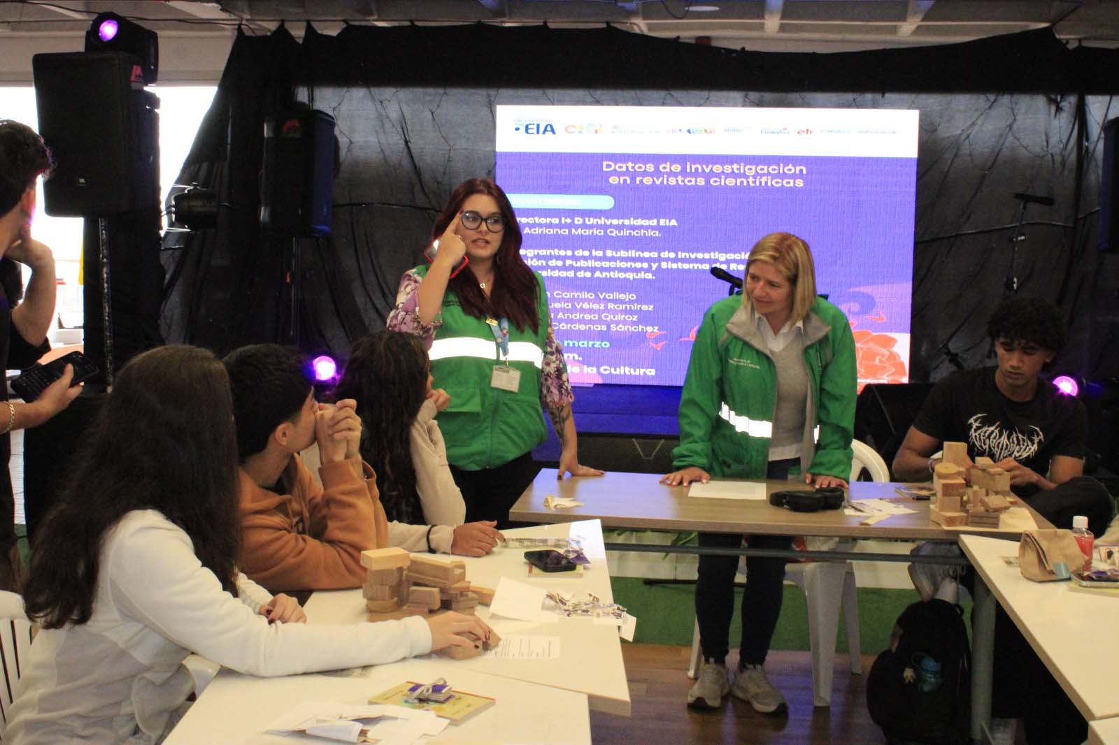 Imagen estudiantes universitarios 2 Imagen estudiantes universitarios 2