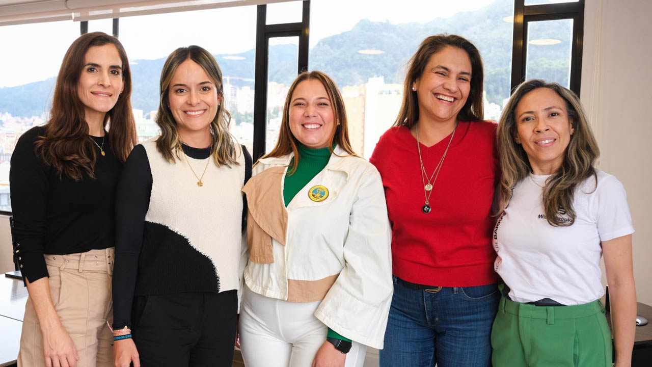 Imagen funcionarias que lideran Alianza para la Vivienda y el Hábitat