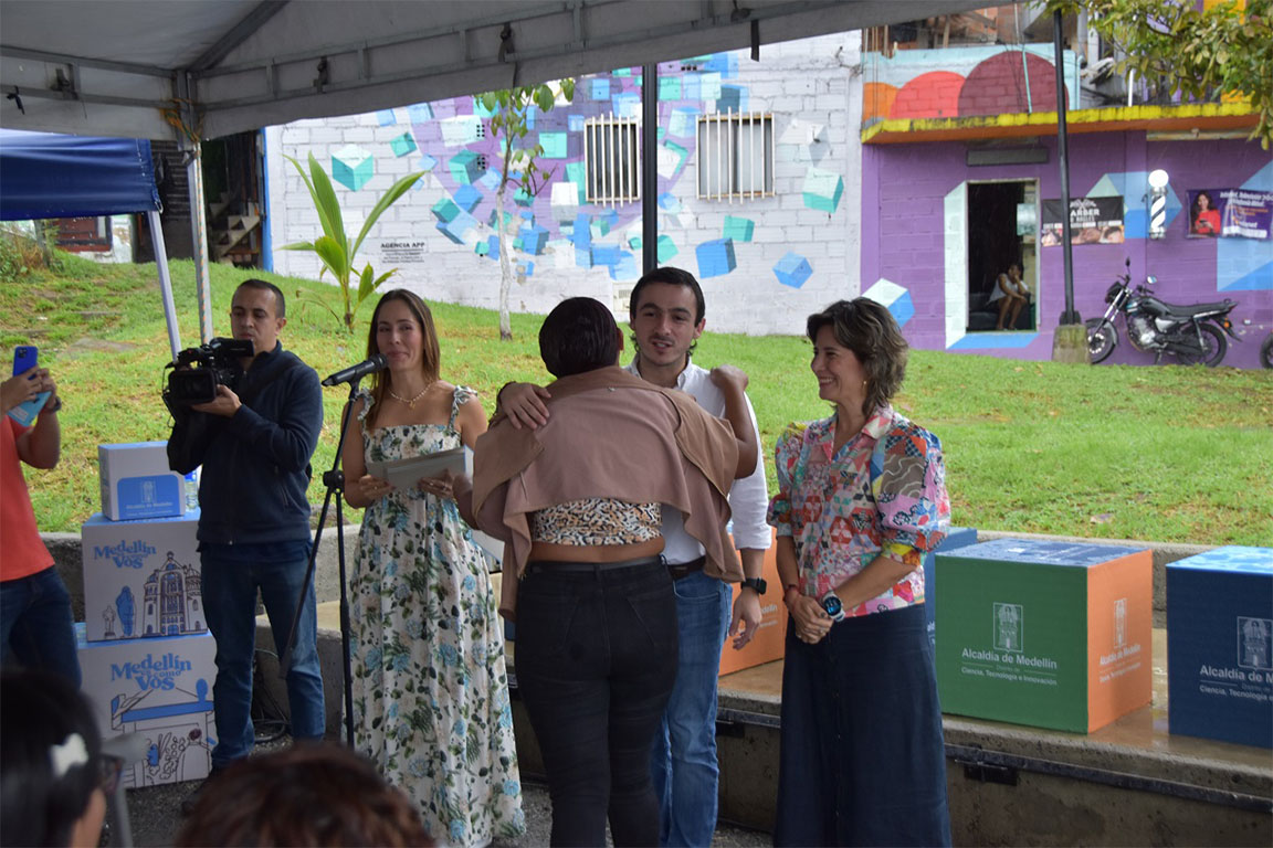 Imagen mujeres que cuidan5