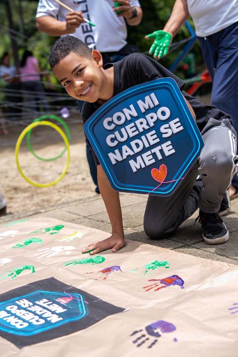 Imagen niño con mi cuerpo nadie se mete