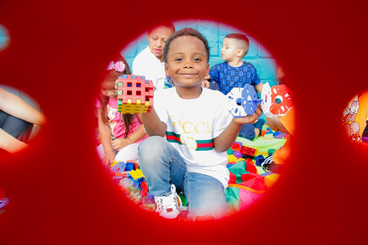 Imagen niño sonriente en Buen Comienzo