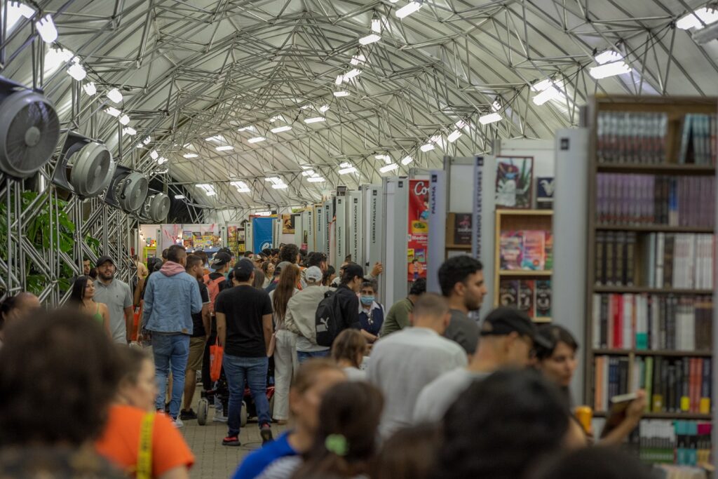 Imagen personas en filbo