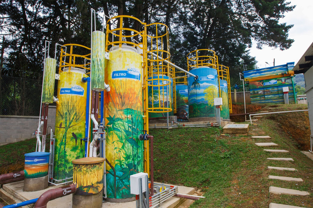 Imagen planta de acueducto filtros