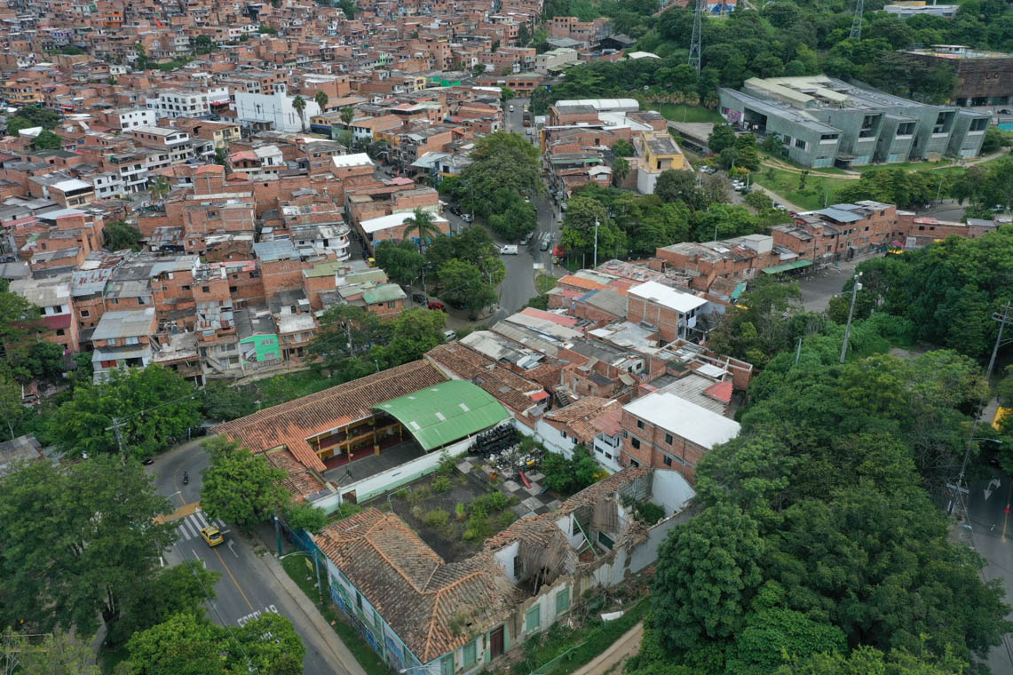 En seis comunas se adelantan socializaciones de los diseños de las nuevas escuelas inteligentes que tendrá el Distrito
