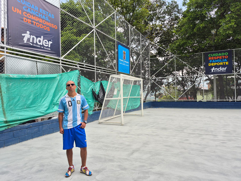 imagen Stiven en la cancha El Calvario