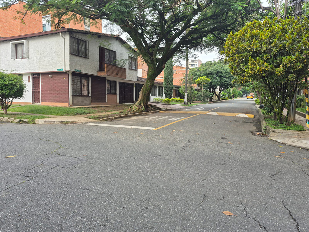 imagen de una esquina de la vía