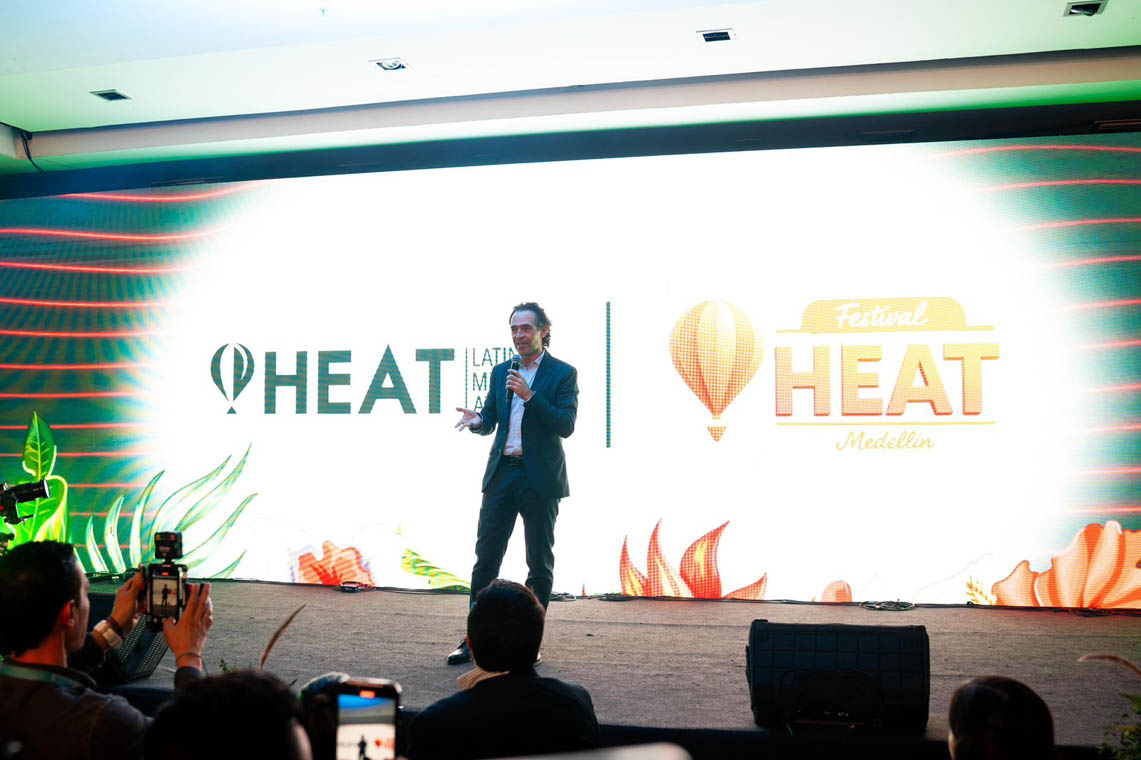 Imagen de alcalde Federico Gutiérrez en presentación de evento Festival HEAT Medellín