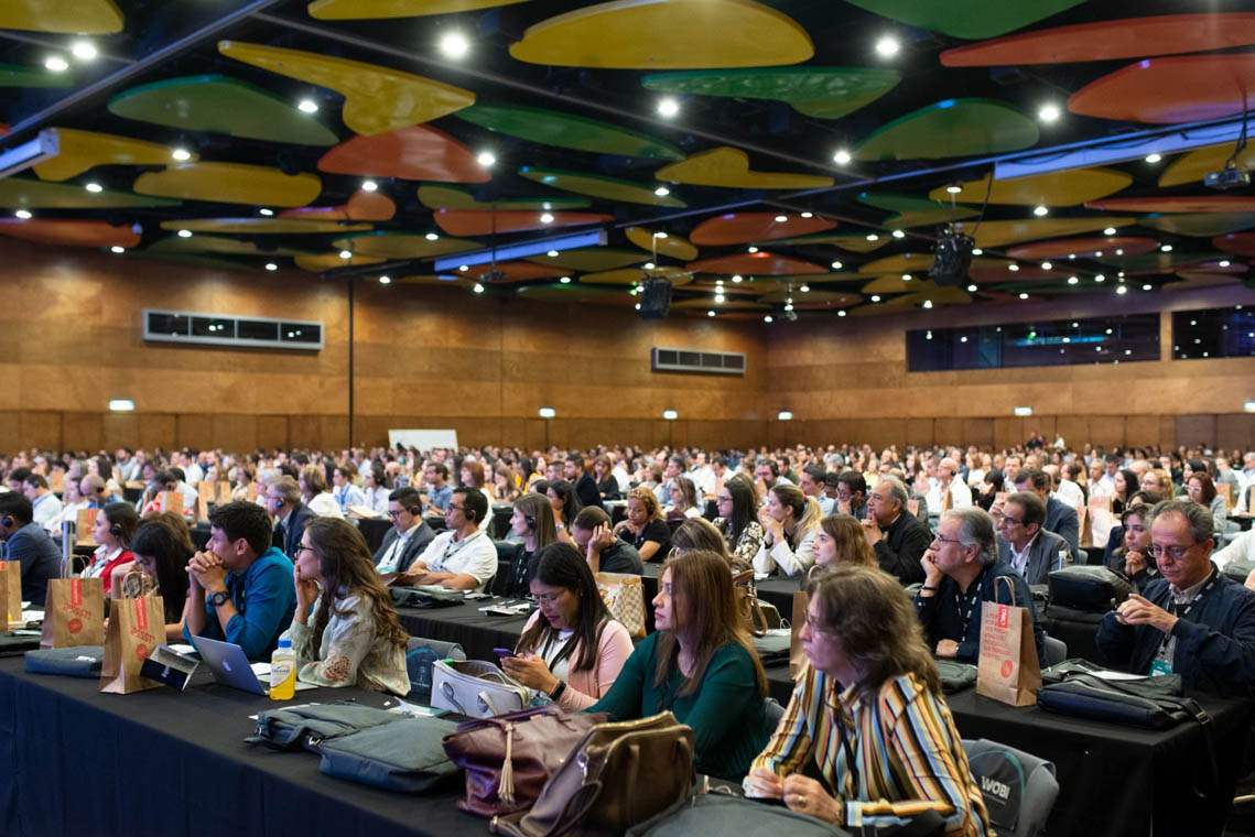 Imagen de asistentes al evento empresarial WOBI