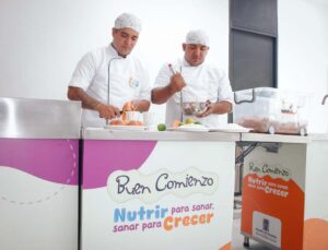 Imagen de cocineros en campaña de nuetrición Buen Comienzo