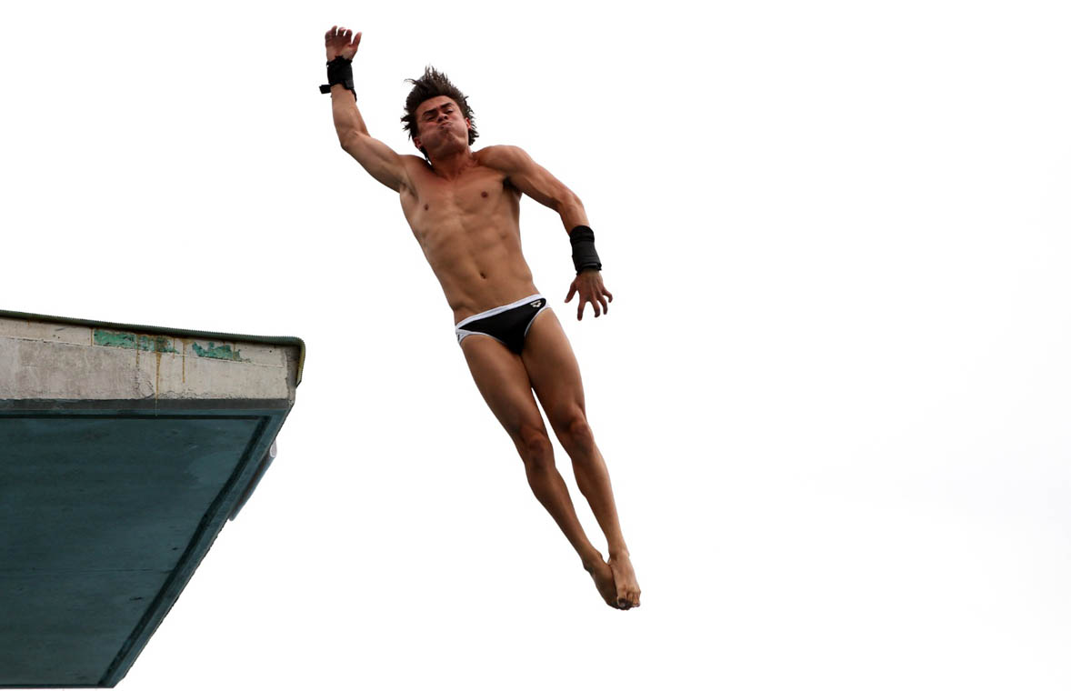 Imagen de deportista de clavados en Panamericanos Junior de Natación