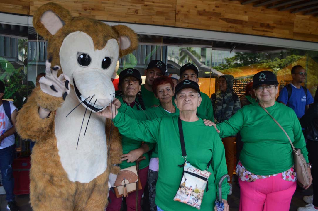 Imagen de recicladores cachuchas