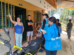 Imagen funcionarios de Isvimed atienden a población afectada por lluvias