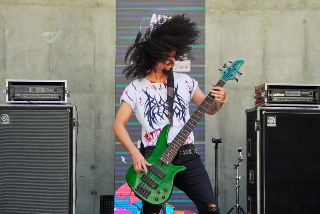 Imagen guitarrista en el Festival Altavoz