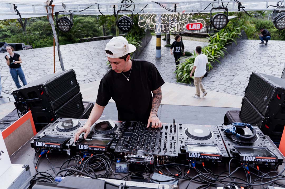 Imagen jóvenes DJ 3