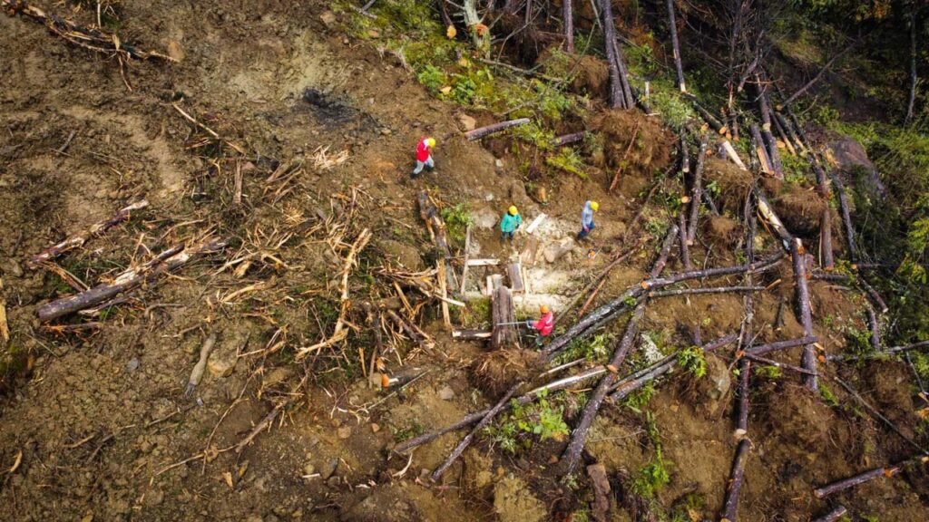 Imagen movimiento de escombros 