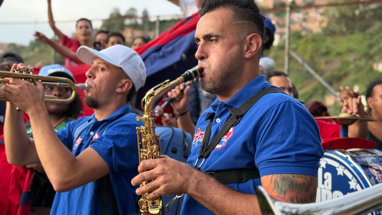 Imagen músico del DIM en campaña Así Suena el Fútbol