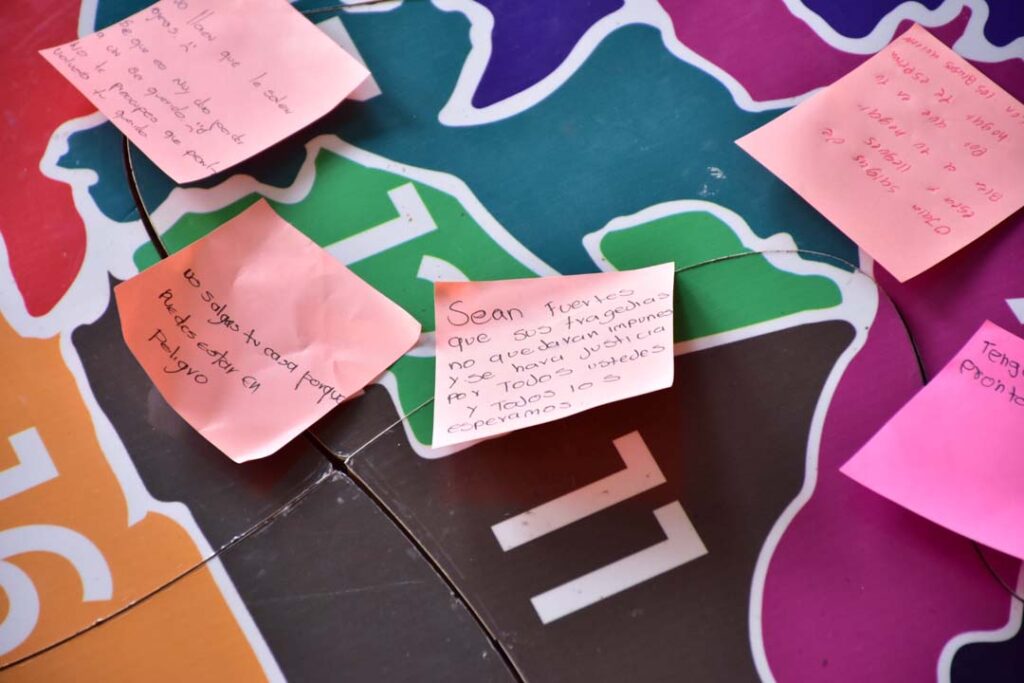 Imagen notas de niñas y niños de Medellín