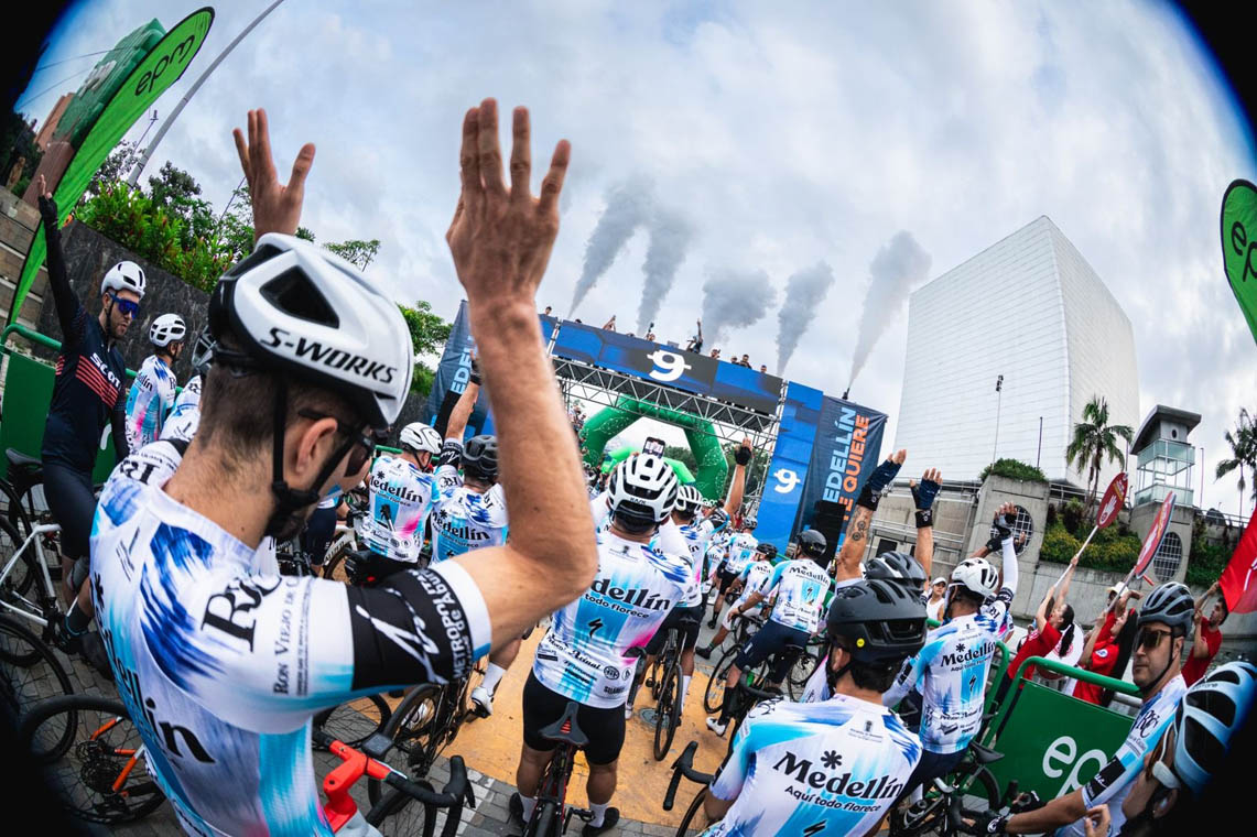 Imagen participantes del evento deportivo Ruta Medellín 2025