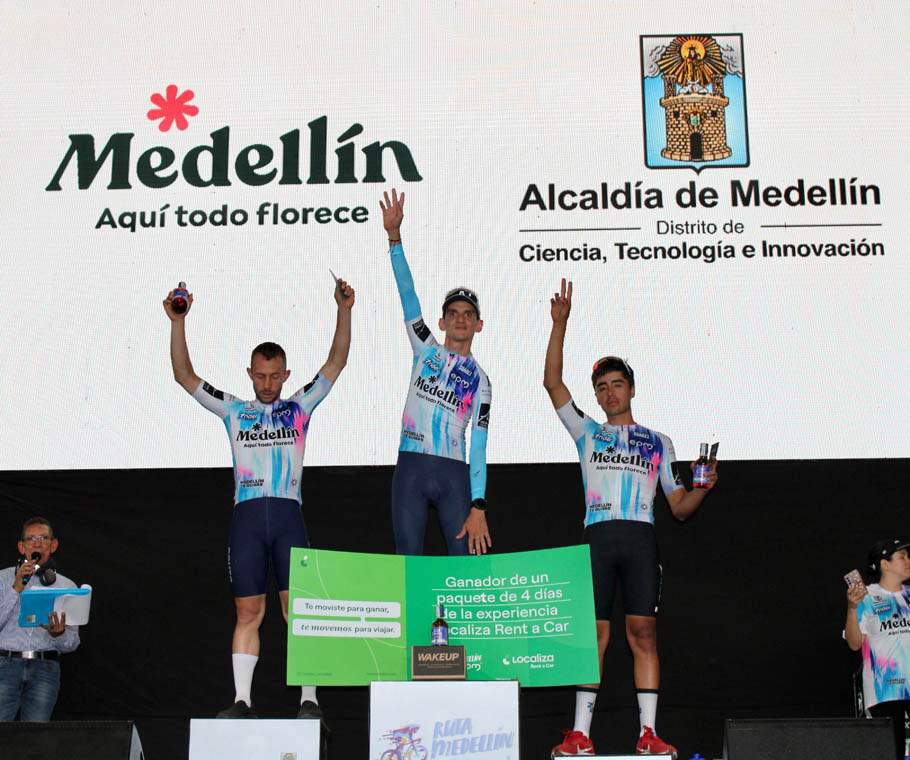 Imagen participantes del evento deportivo Ruta Medellín 2025