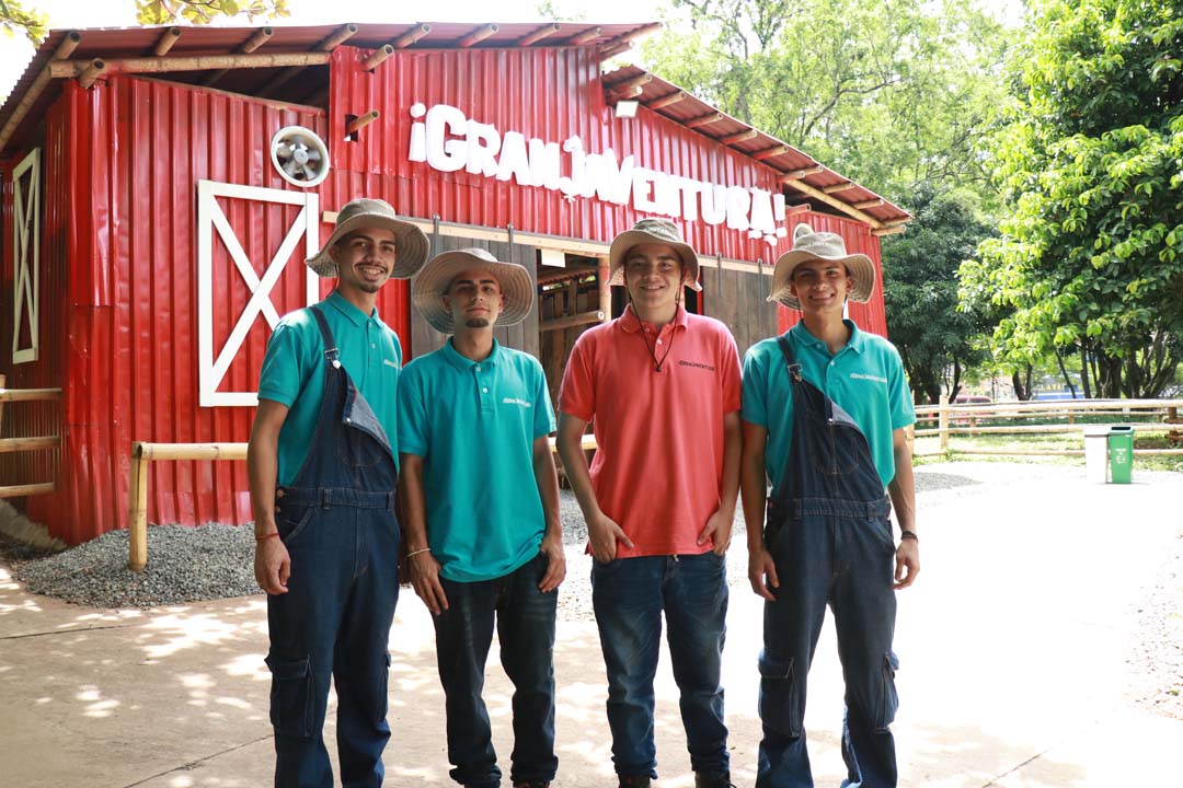 Imagen cuidadores granja