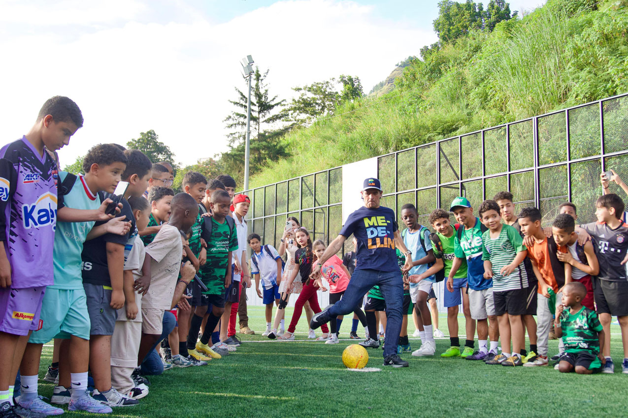 Imagen Federico Gutiérrez escenarios deportivos (8)