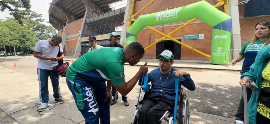 Imagen Formador Sordo Robinson foto 1