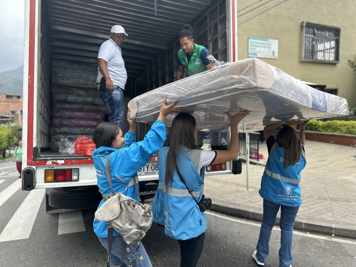 Imagen atención a personas por lluvia 4
