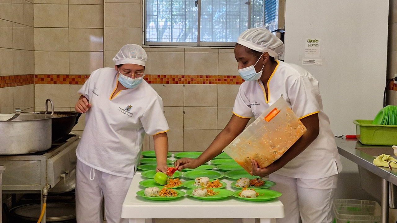 Imagen campesinos proveedores Programa de Alimentación Escolar (5)