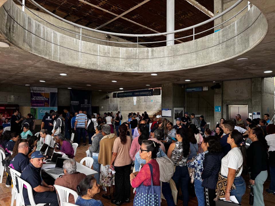 Imagen de personas en Isvimed