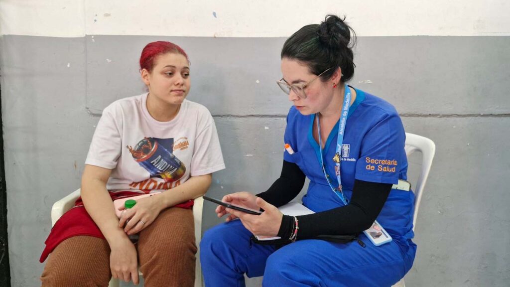 Imagen doctora atención integral en Villatina