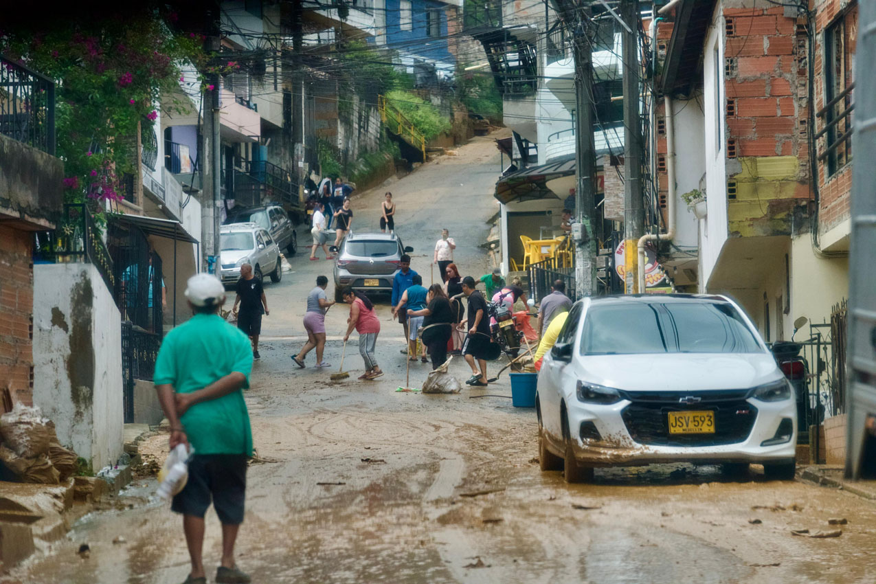 Imagen familias Santo Domingo Savio afectadas (1)