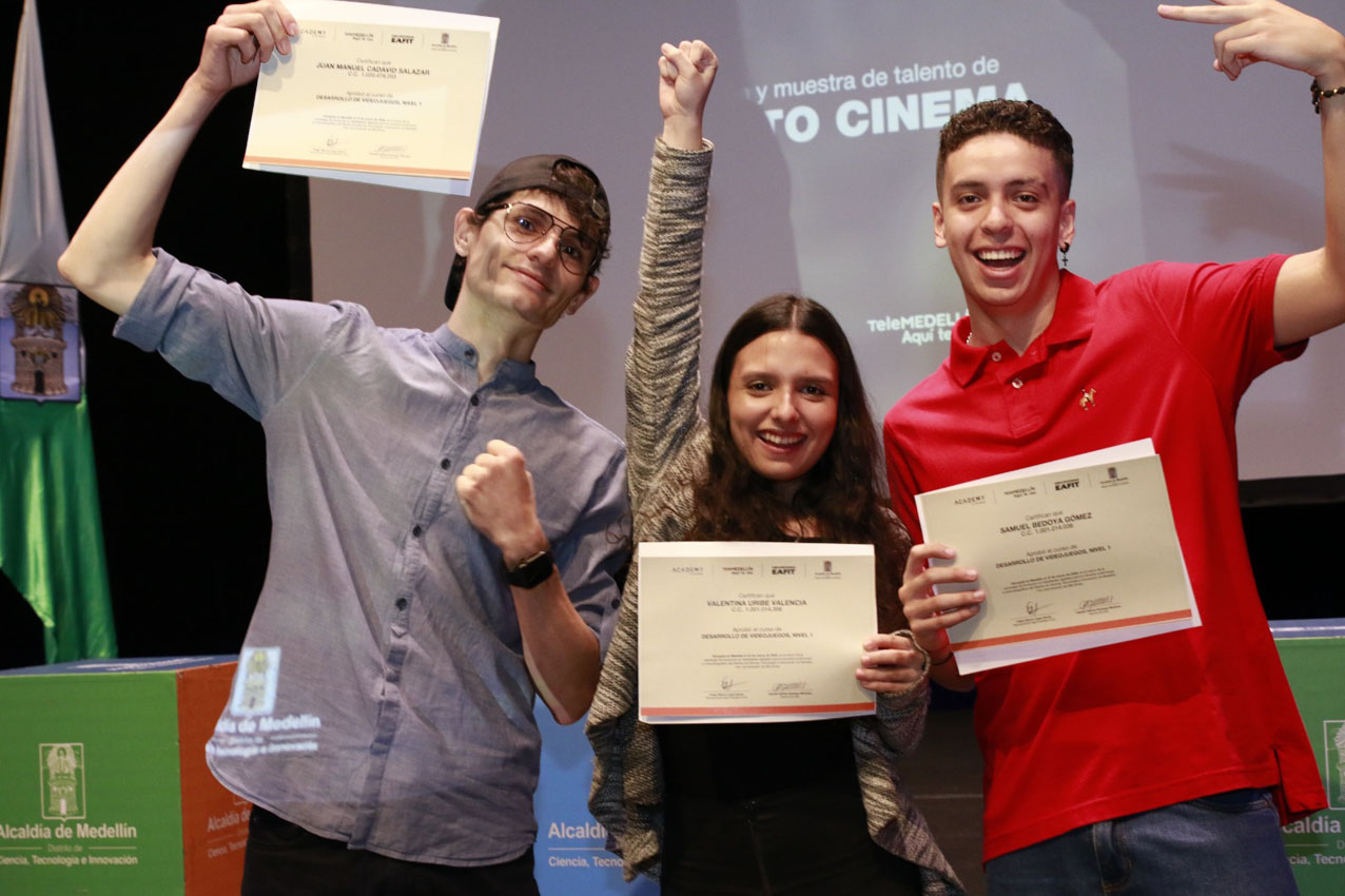 Imagen formación personas en habilidades digitales y audiovisuales 2