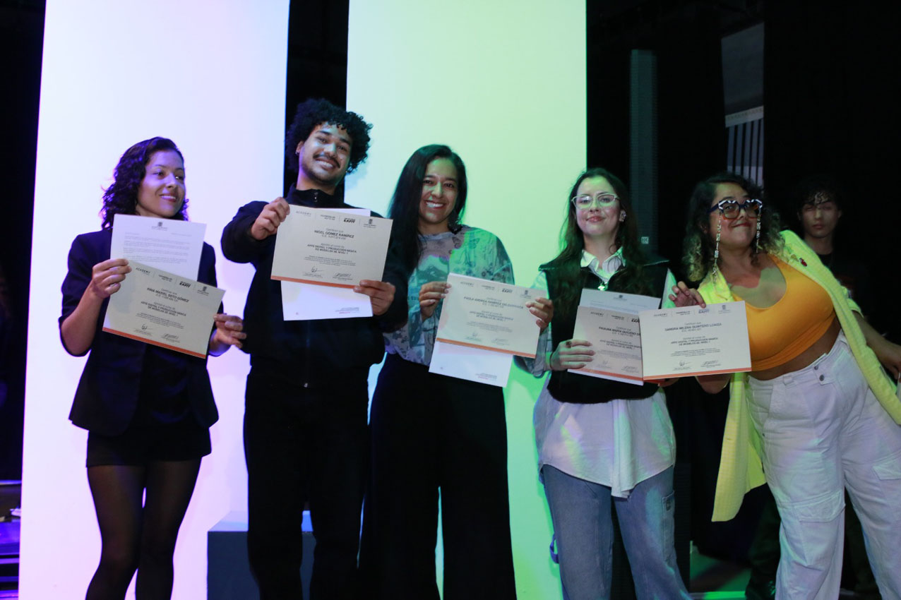 Imagen formación personas en habilidades digitales y audiovisuales 7