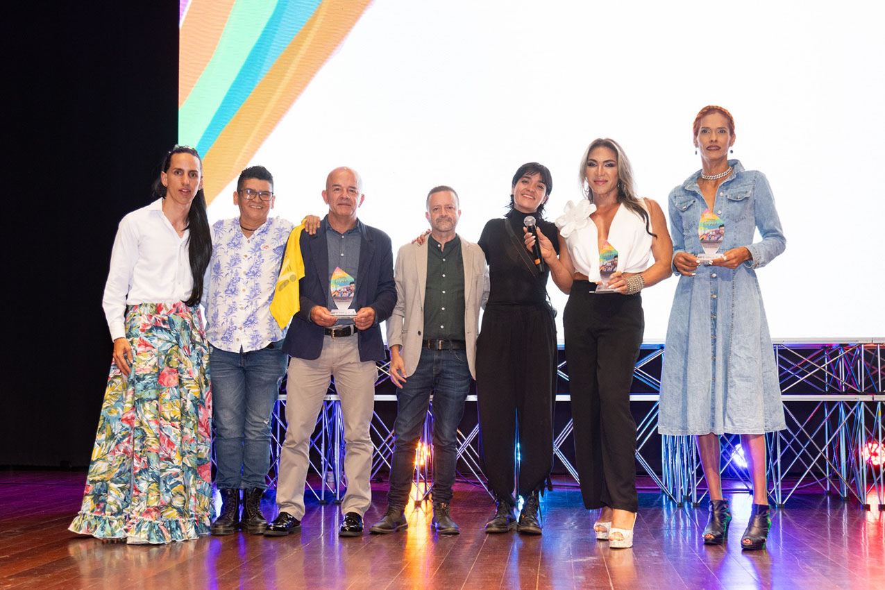 Imagen población LGBTIQ+ en los Galardones León Zuleta (7)