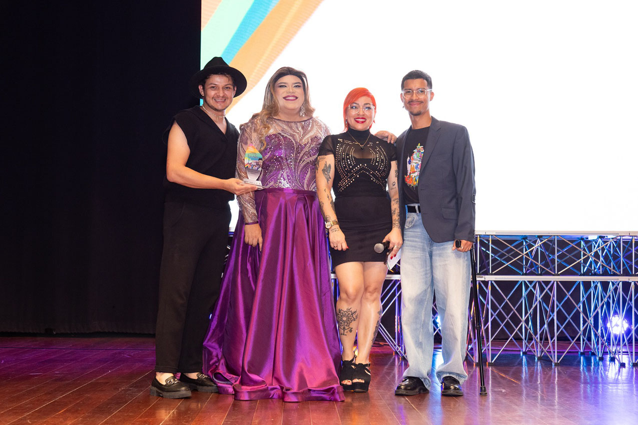 Imagen población LGBTIQ+ en los Galardones León Zuleta (9)