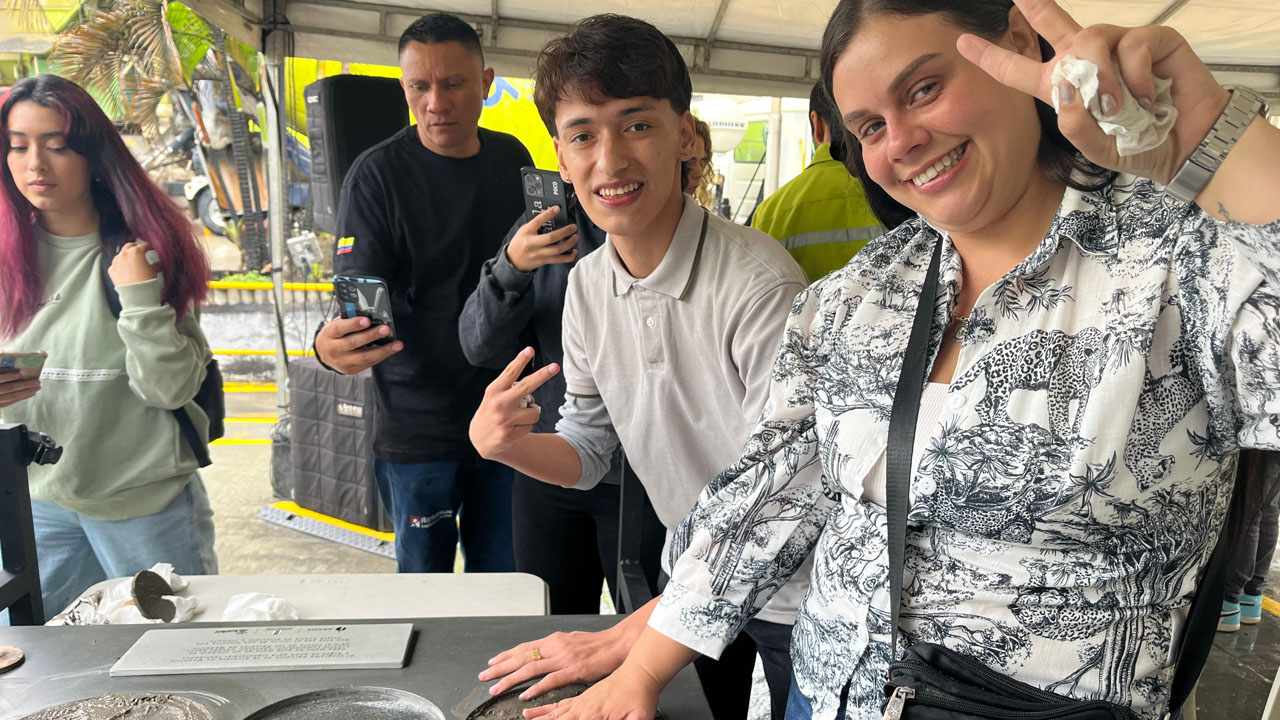 Imagen programa Parceros junto a Cementos Argos (2)